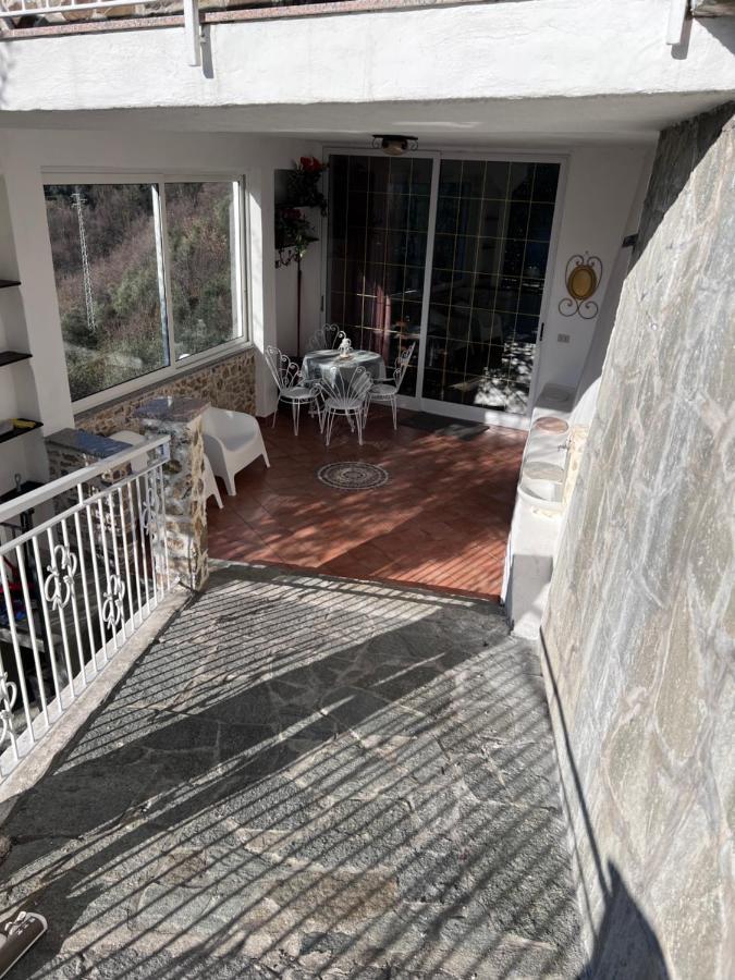 Casa Vacanza Paola Aurigo מראה חיצוני תמונה